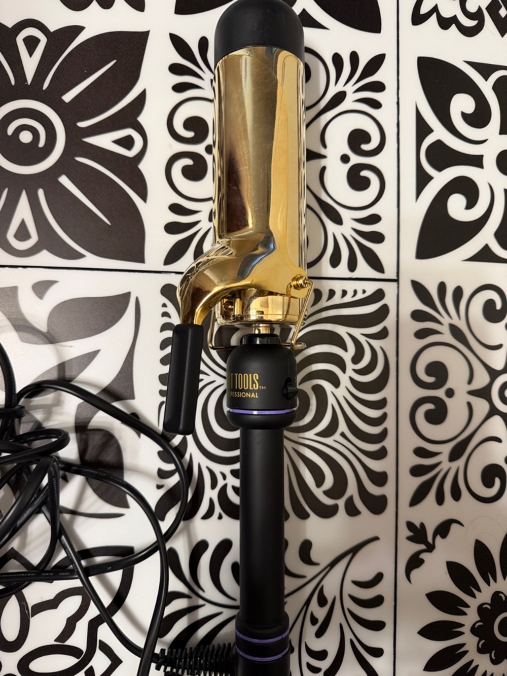💁‍♀️2” Hot Tools Professional Gold Curling Iron w/clamp
